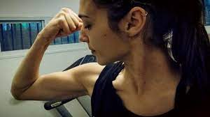 Gal gadot trained for six months to play wonder woman. Batman Vs Superman S Gal Gadot Talks Her Workout Routine