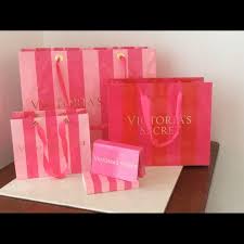 Looking for a last minute gift card idea? Gift Bag Victoria Secret Dc1fd2