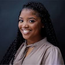 Lakisha Holt's Instagram, Twitter & Facebook