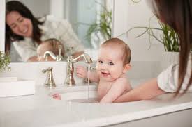 Bathing your newborn can seem scary in the beginning, but you'll a smaller tub that fits into the kitchen sink could be another good option. Why It Is Important For Babies To Play With Water Lovevery