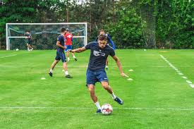 It was an easy win today for poli, although the away side came after a win at home against leaders dinamo bucharest. Mircea Rednic A Anulat Antrenamentul Dupa Ce Un Jucator Al Echipei Poli Iasi A Acuzat O Stare De Rau Mobile