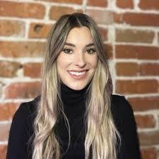 Molly Bandimere's Instagram, Twitter & Facebook