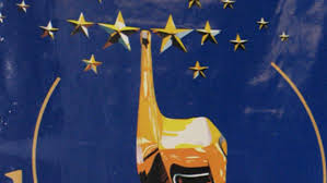 Cerbul de aur îşi prezintă concurenţii ediţiei 2018, după ce juriul a deliberat şi a ales interpreţii care vor intra în concurs pentru marele trofeu al festivalului. Cine Va Reprezenta Moldova La Festivalul Cerbul De Aur 2018 Stiri Md