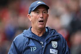Pulis, futbola 1975 yılında bristol rovers takımında başladıktan sonra sırasıyla; Are Rangers Ready For Tony Pulis