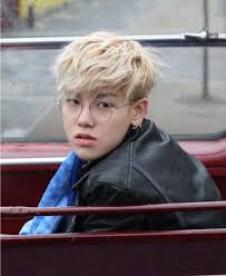 16 Pictures That Prove Glasses Make Male Idols Extremely Hot Bap Zelo Bap Kpop
