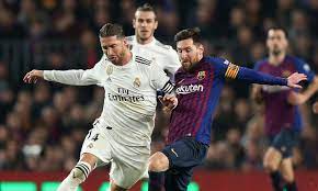 Реал обыграл барселону со счетом 2:1 и вышел на первое место в ла лиге. Real Madrid Barcellona 2018