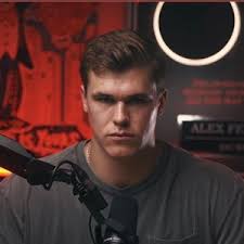 Mark (@mark.buildsbrands)