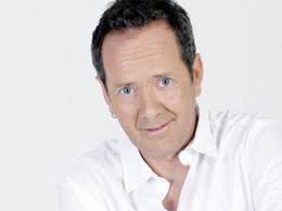 Molto conosciuto e apprezzato nel panorama teatrale, nel 1995 ha. E Morto John Peter Sloan L Attore E Comico Di Zelig Che Insegno Inglese Agli Italiani Corriere It