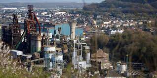 Zone de production sidérurgique très ancienne, l'usine connait une évolution majeure en 1948 quand les de wendel décident d'organiser la coopérative sollac. Apres La Faillite De British Steel L Usine D Hayange Craint Pour Son Approvisionnement