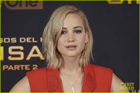 Jennifer Lawrence Travels to Madrid for 'Mockingjay Part 2' With Liam  Hemsworth & Josh Hutcherson: Photo 891467