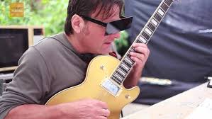 Luc D.V. covert Kenji Minogue