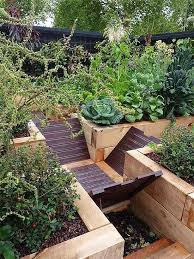 There S No Question That Organic Compost Is Good For Our Vegetable Gardens And Flowerbeds But Some Argue That Compost Bins Garden Compost Diy Compost Compost