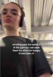 it’s a bedtime ritual at this point #welsh5 #welsh5florida #charleyann  #coreyandlea