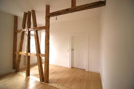 In innerörtlicher und absolut ruhiger lage eines ortsteiles von weimar steht e. Schone 2 Zimmer Wohnung Im Sanierten Altbau Mit Dem Gewissen Etwas Wohnung In Weimar Nordvorstadt 2 Zimmer Wohnung Innenraume Fachwerkhauser