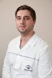 Karoly varga is a neurologist in harrisonburg, virginia and is affiliated with sentara rmh medical center. Lernen Sie Unser Ungarisches Team Kennen Mdental Klinik Ungarn