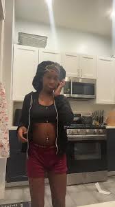 Ebony Ricketts (@ebonyling)