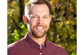 Andrew Clement's Instagram, Twitter & Facebook