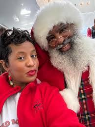 Elizabeth Devonish's Instagram, Twitter & Facebook