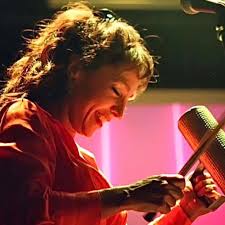 Hoy está de cumpleaños nuestra querida Trini Lagos: Actriz, locutora y  cantante multifacética. Con amor y admiración te hacemos una reverencia por  tu talento y gracia! @trini.lagos_