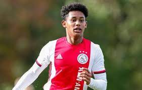Ajax takımının altyapısında forma giyen 16 yaşındaki noah gesser ve ağabeyi geçirdikleri feci trafik kazasında can verdi. Striker Keturunan Belanda Noah Gesser Layak Diberi Kesempatan Di Timnas U 16 Bolalob Com