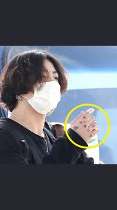 Does bts's golden maknae jungkook have tattoos on his hands? Bts Jungkook Tattoo Hand Real Novocom Top