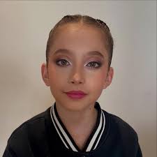 Maquillaje y peinado clásico y elegante para Diana 💄🤩