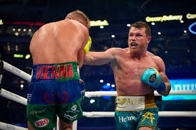 Saunders is also the older man in the contest at 31 years old. Maep5uum6gcbjm
