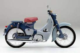 The honda super cub c125 has a seating height of 780 mm and kerb weight of 107 kg. Honda Super Cub C125 Deutschlandstart 2018