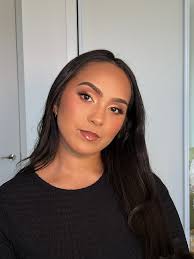 key products: @natashadenona I need a warm palette @hourglasscosmetics  Ambient Lighting palette @fentybeauty Hot Chocolit Gloss Bomb  @makeupbymario Surreal skin foundation @patrickta Major Headlines  Double-Take Blush