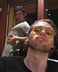 Hannah Mock (@mock_hannah)