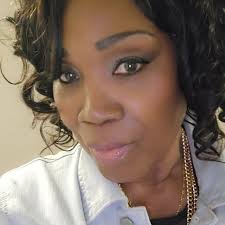 Lena Mae Lynn (@onefinwine) • Instagram photos and videos