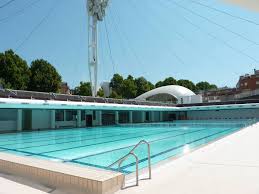 Les 10 Plus Belles Piscines A Paris