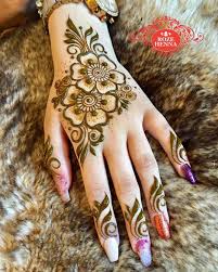 The Moon Has Been Sighted Eid Mubarak Henna Mehndi Designs For Fingers Latest Mehndi Designs Henna Designs Hand