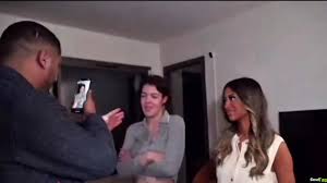 Assia (Team Nasdas) montre ses gros seins