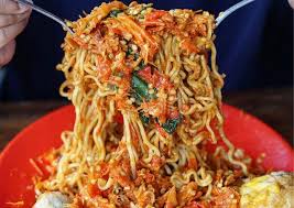 Ada banyak merk mie instan yang bisa kamu temukan di indonesia. 5 Kreasi Olahan Mie Instan Yang Lezat Dan Bikin Ngiler