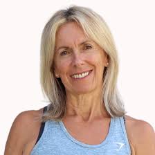 Here's a beginner arm workout for older ladies to help tone up the flabby  arm bit. 💪🏽