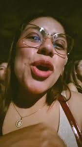 Buscando a la chica del concierto 🫣🥹 JAJAJA La canción se equivocab...