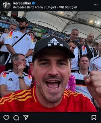 Iker Casillas muestra su pelo tras los rumores de su injerto capilar y así  reaccionan las redes: "Ya le van creciendo los injertos a Iker"