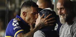 Archivo de noticias en barranquilla, la región caribe, colombia y el mundo sobre. Tevez El Futbolista Puede Vivir Un Ano Sin Cobrar Tenemos Que Ayudar A La Gente Del Barrio