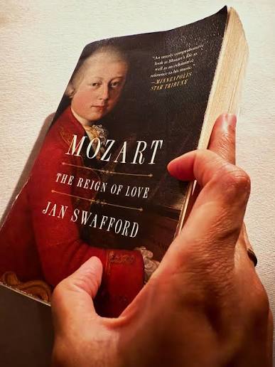 Over 750 pages… (810 with all references and notes) a delightful read,  fresh & full of insight, start to finish. Thanks 🙏🏽 for loaning me your  copy @christianreifconductor. This #Mozart biography was