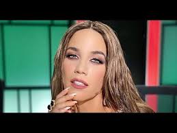 Η κατερίνα στικούδη για ακόμα μία φορά προκαλεί με ευχάριστο τρόπο τους θαυμαστές της και ιδιαιτέρως τους άντρες που δεν δυσκολεύονται να πάρουν τα μάτια τους από πάνω της. Katerina Stikoydh Apokalypse Posa Kila Phre Sthn Prwth Karantina Youtube