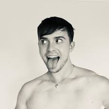 Living room photo shoot sponsored by tripods & self-timers 📸 hope you have  a wundrfool day 😘