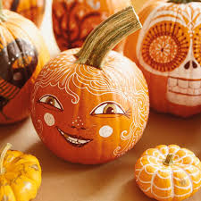 We Are All Smiles Over These Pumpkin Painting Ideas From Hallmark Artists Visit The Link In Our Pr Pumpkin Decorating Painted Pumpkins Fall Pumpkins Painting
