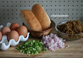Karena rasanya yang enak dan tentu saja mengenyangkan. Roti John Resepi Terbaik