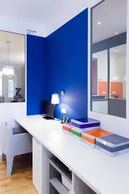 Royal blue wall paint color: 37 Examples Of Color Psychology On Room Interiors Maverick Blueberry