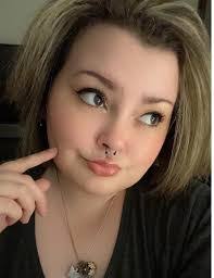 Nicole Beasley's Instagram, Twitter & Facebook