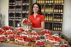 Saint Jeures Une Boutique Pour S Approvisionner Directement En Fruits Rouges La Commere 43