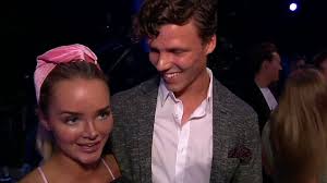 Son of kristoffer karstensen alstadvald and albertine andreasen alstadvald. Sophie Elise 23 Nektet Kjaeresten A Komme Pa Premieren Han Dukket Opp Likevel