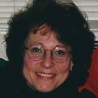 Karen Minster's Instagram, Twitter & Facebook