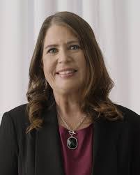 Leanne Powers's Instagram, Twitter & Facebook